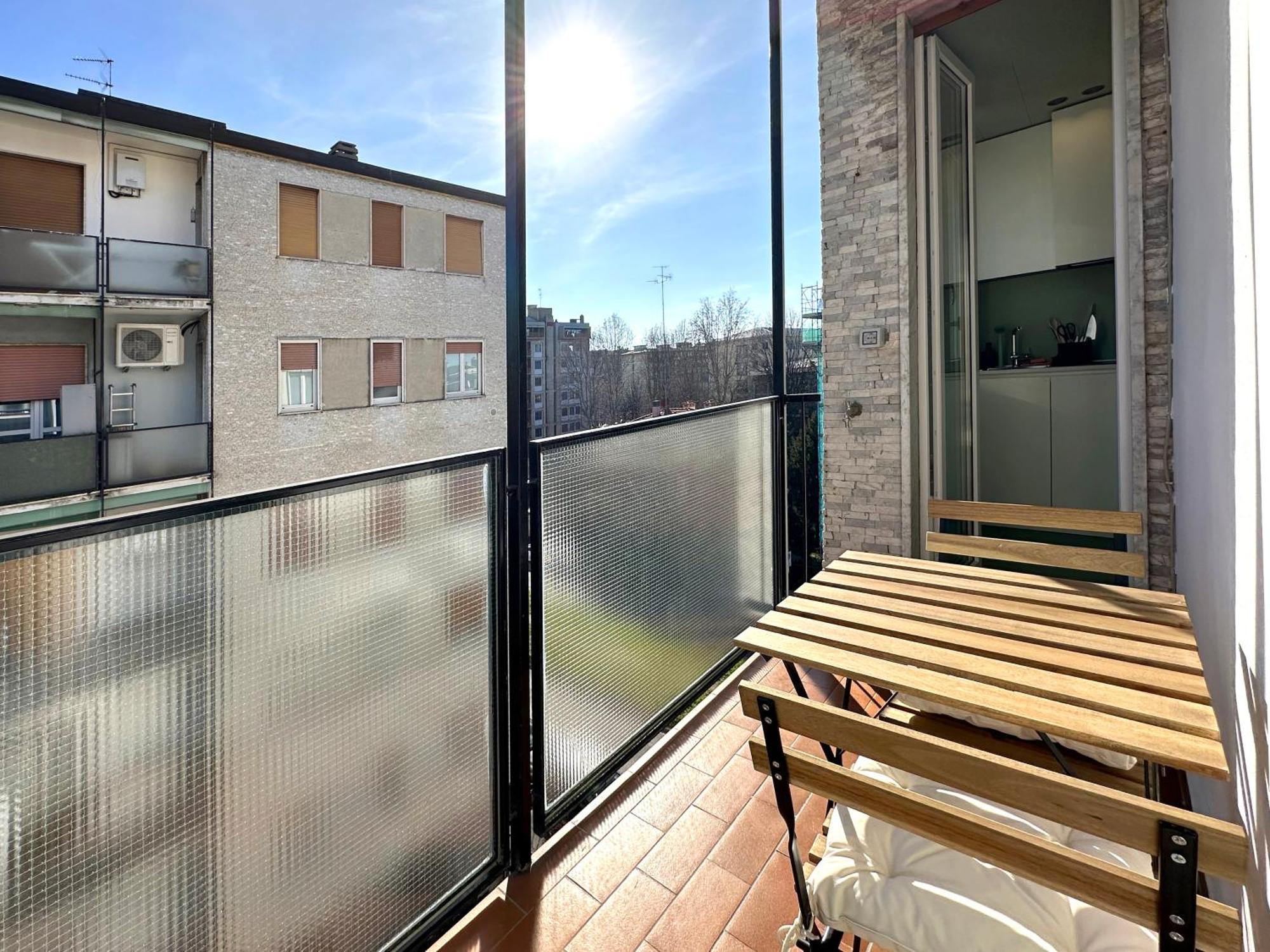 San Siro Blue Flat — Photos 2